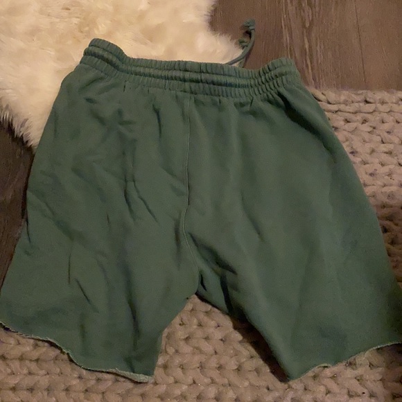 TNA boyfriend sweat shorts - Picture 2 of 3